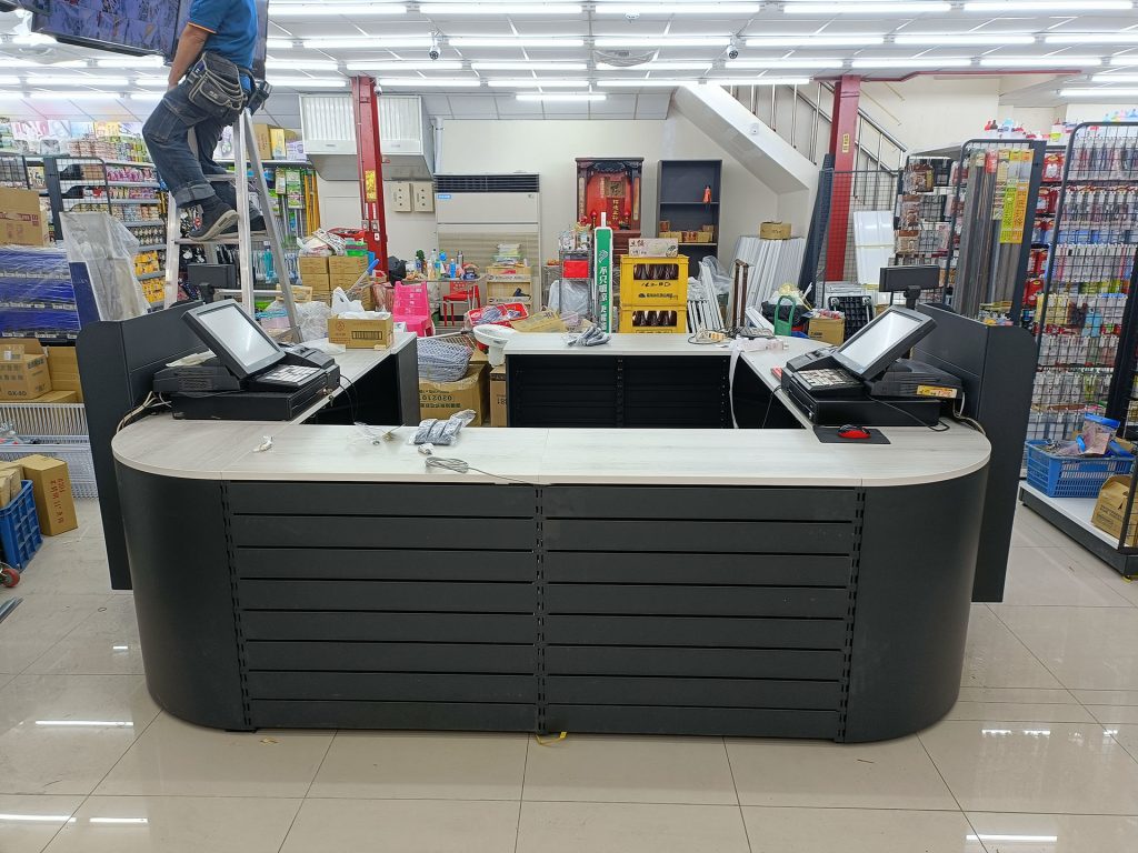 興源生活百貨量販廣場蘆洲店_五金零售POS收銀機系統導入